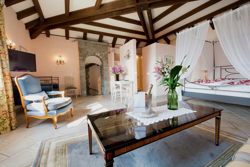 Romantik Hotel Castello Seeschloss Ascona Oda fotoğraf